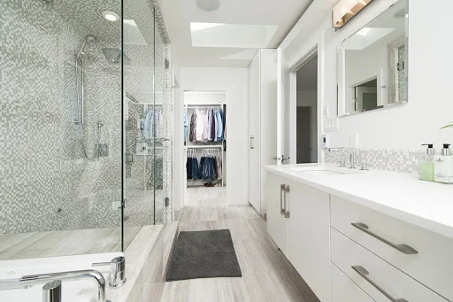 How to Organize Bathroom Cabinet: Essential Tips for You