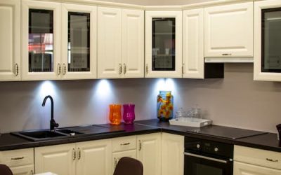 Upgrading Your Kitchen Cabinets? 4 Telltale Signs That it is Time